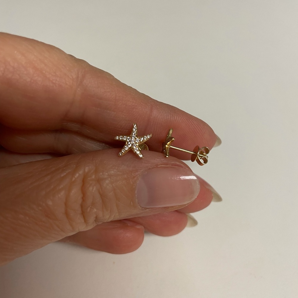 Solid 18k Yellow Gold Diamond Earrings - image 8